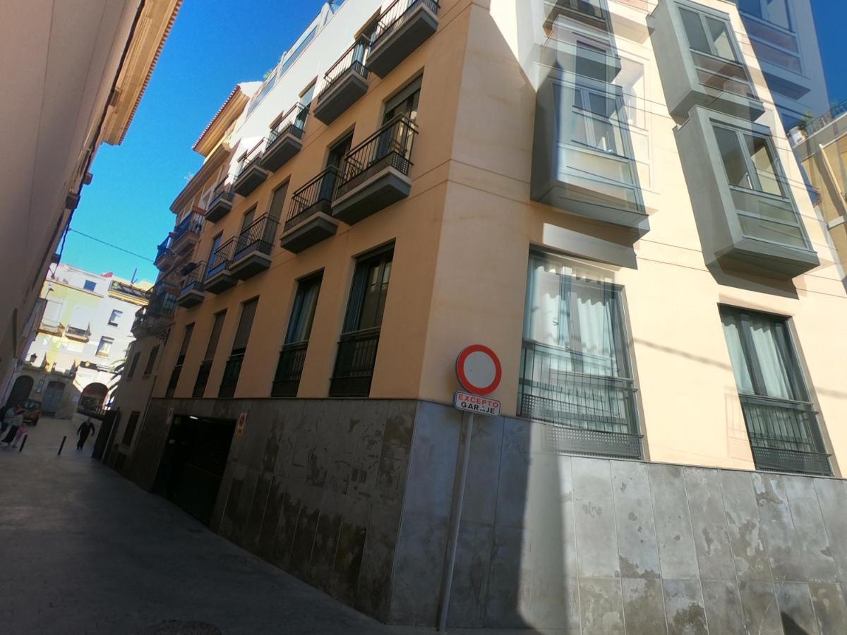 لقنت Alc - Modern 2 Bed Apartment In Historic Centre المظهر الخارجي الصورة